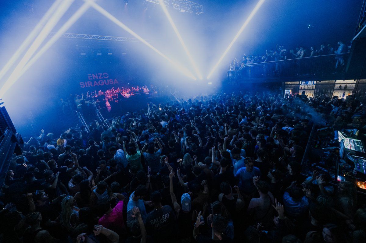 DJ EZ > NX NEWCASTLE > FRI 2 OCT — 4